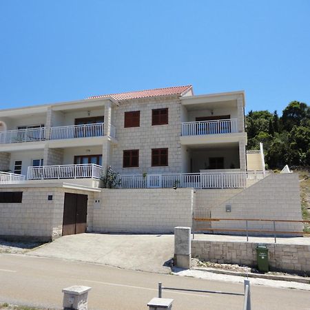 Apartments Aferdita Račišće 外观 照片