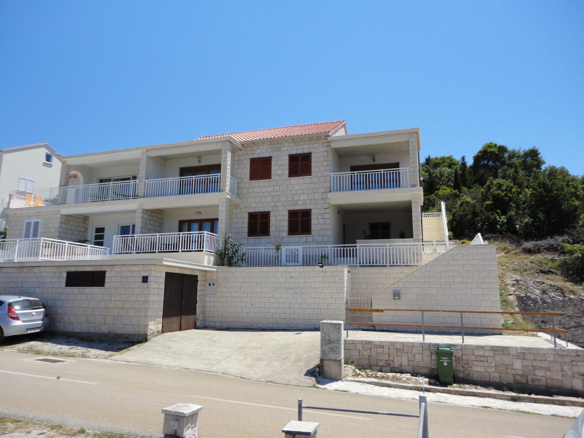 Apartments Aferdita Račišće 外观 照片
